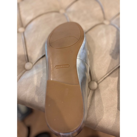 Nine West Silver Metallic Rhinestone Crystal Bit Loafers Womens 9.5M Flats - Picture 5 of 6